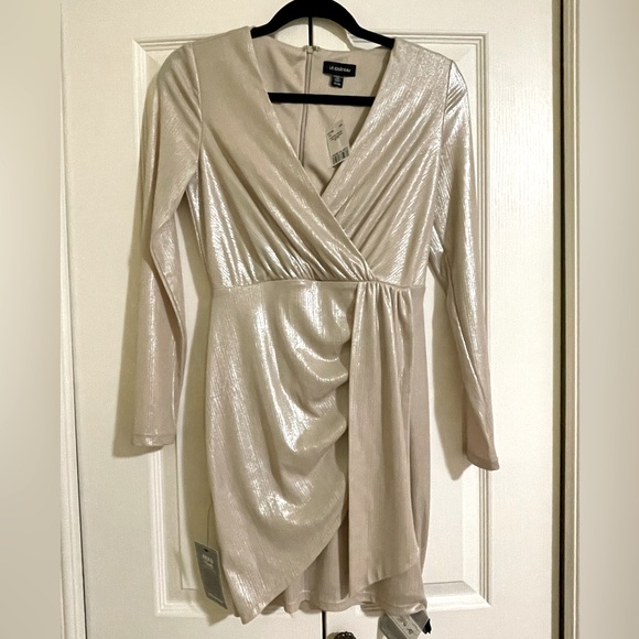 BNWT Le Chateau Cocktail Wrap Dress - Picture 1 of 6
